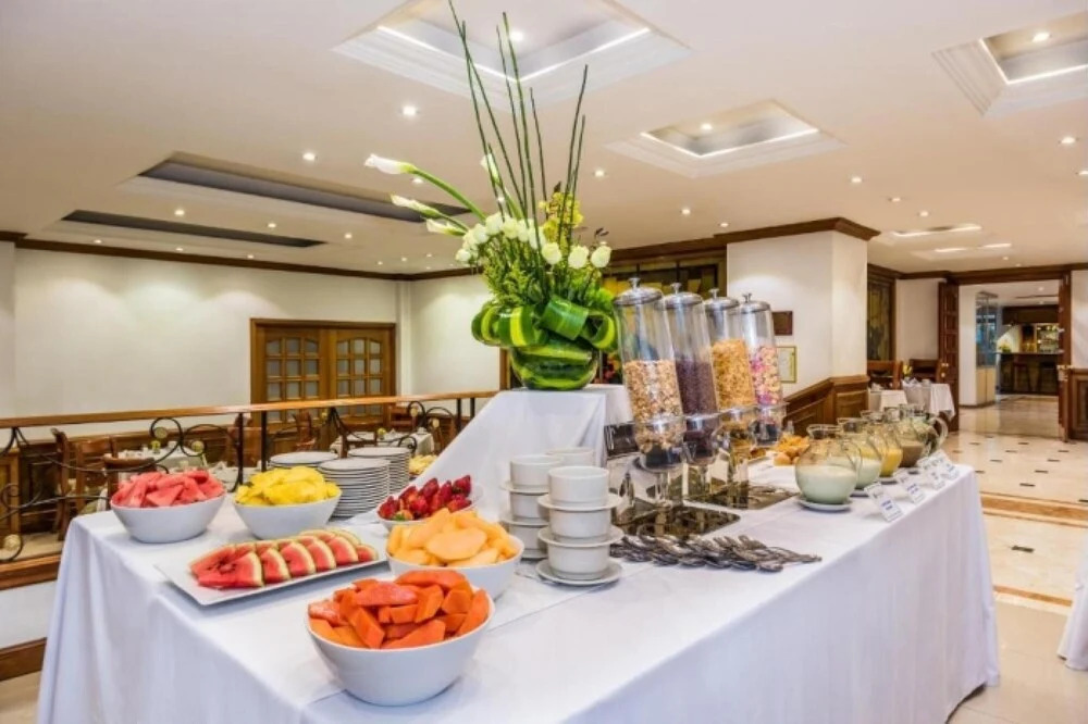 EM Hotels Andes Plaza