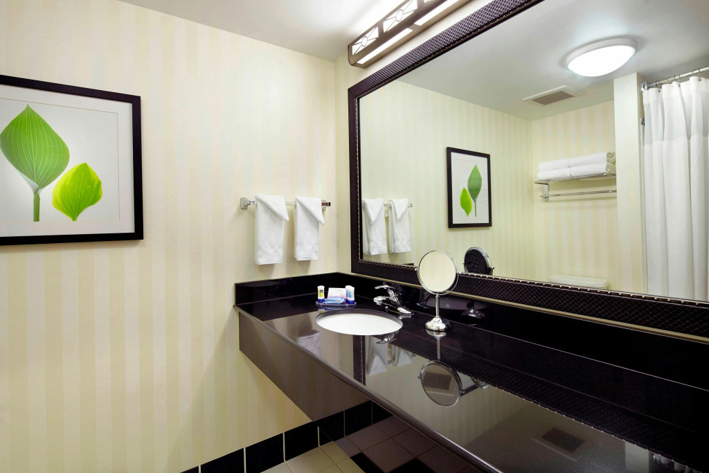 Fairfield Inn & Suites Pittsburgh Neville Island