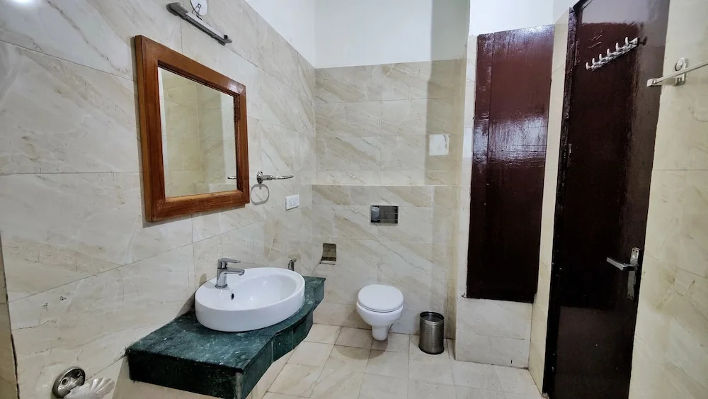 Hotel Neelgiri