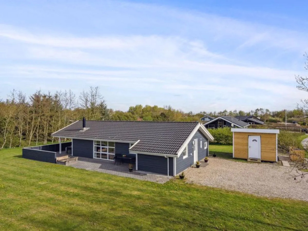 "Tinka" - 7.7km from the sea in Western Jutland
