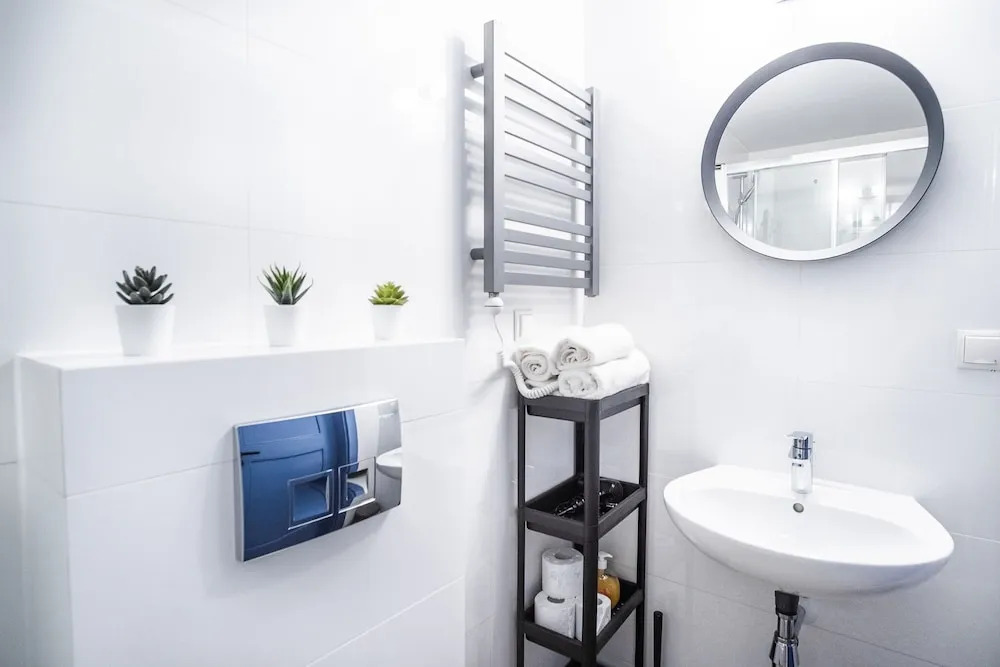 Tower Street Apartments by MB Apartments
