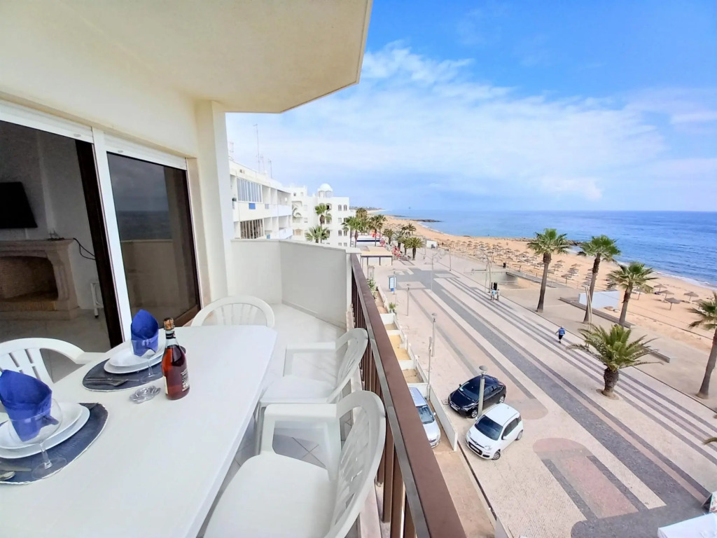 T2  Calçadao VISTA DE LUXO FRENTE MAR 6 PESSOAS