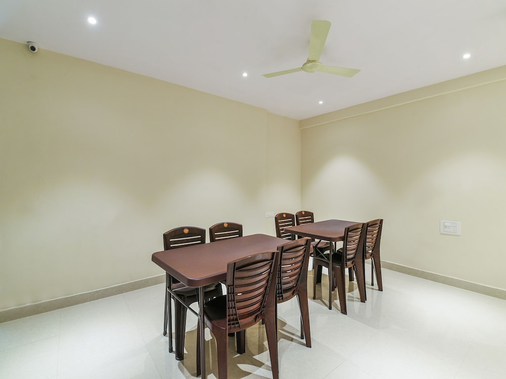 FabHotel Siddarth Grand