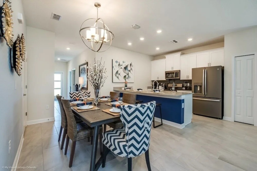 Jaffar's Reserve Beautiful Townhome With Pool! 5 Bedroom Townhouse