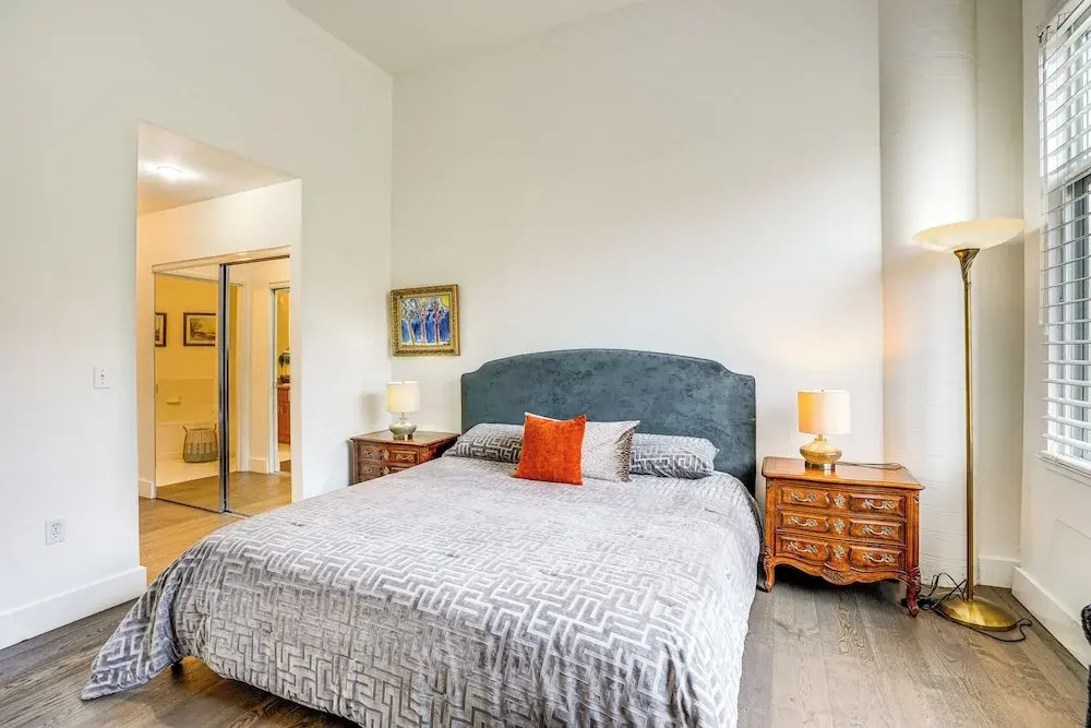 Luxe Condo w/ Private Patio & Perks in Emeryville!