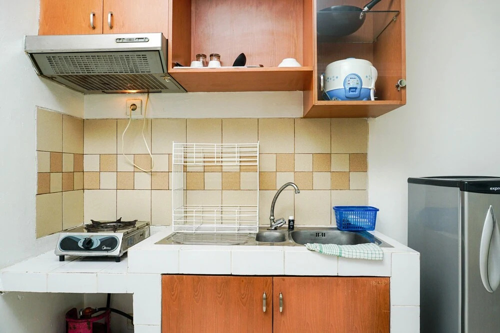 Simply 1BR Pangeran Jayakarta Apartment
