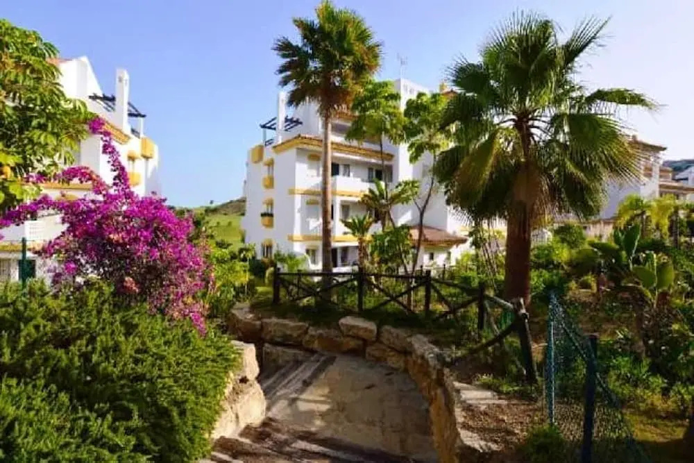 Apartment with 2 Bedrooms in las Lagunas de Mijas, with Pool Access, Furnished Terrace And Wifi - 4 Km From the Beach