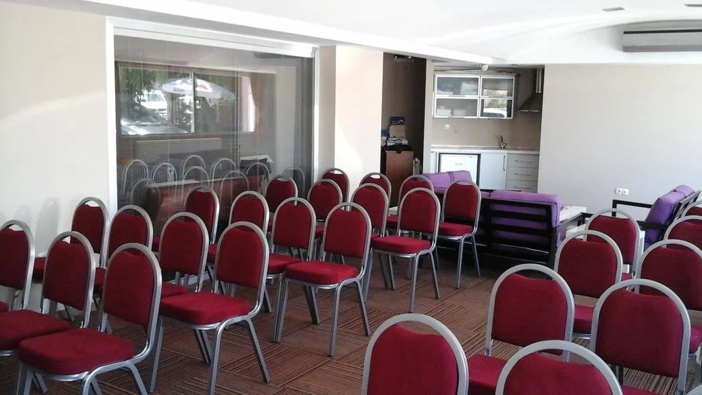 Grand Park Hotel