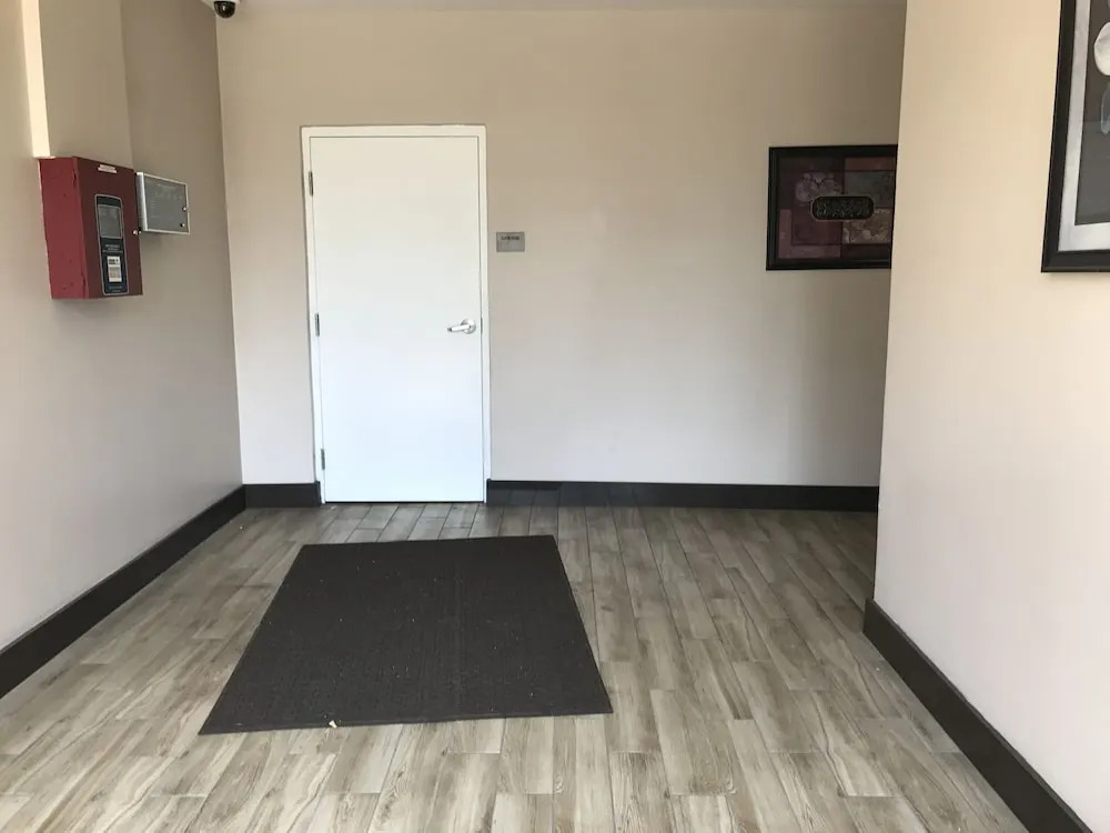 2 Bed 2 Bath in Studio City