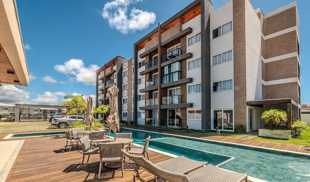 Apartments in a Condo With a Pool and Gym - AGA