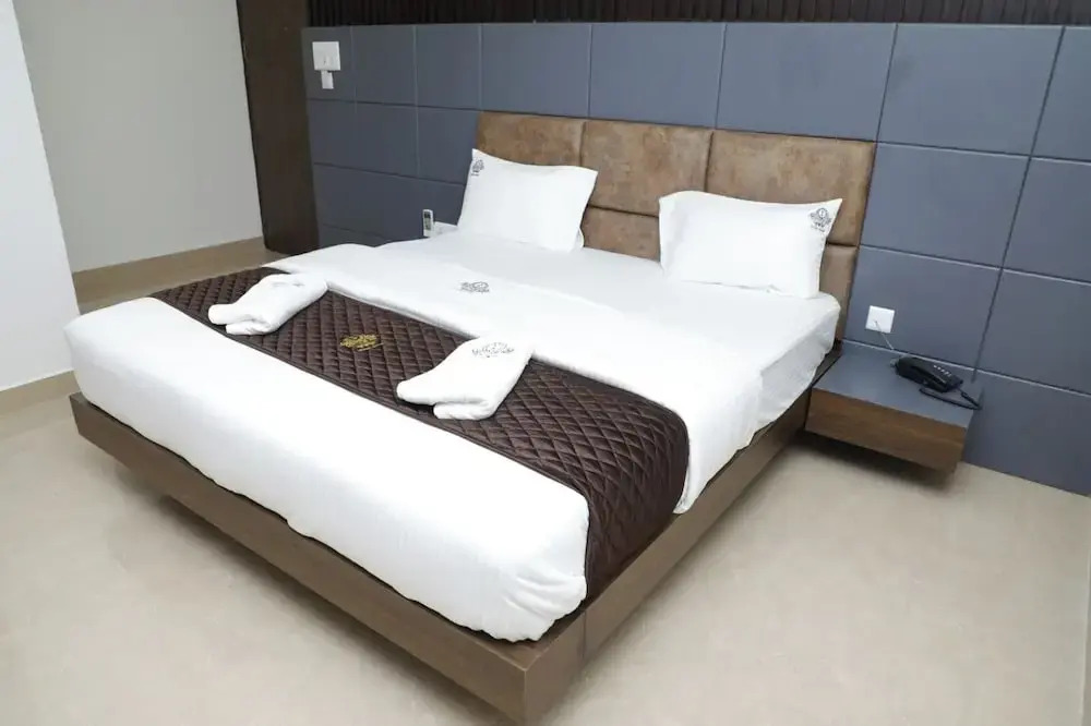 Senthur Inn Vellore By K Hotels