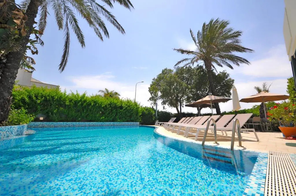 Ara Inn Resort