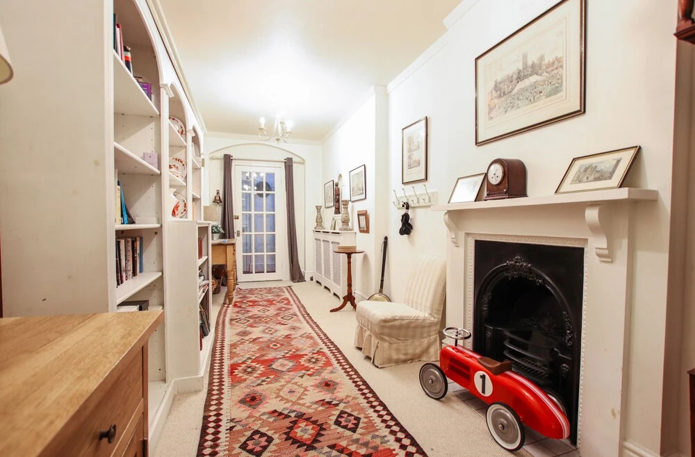 Charming & Spacious Garden Flat Close to the Clifton Triangle