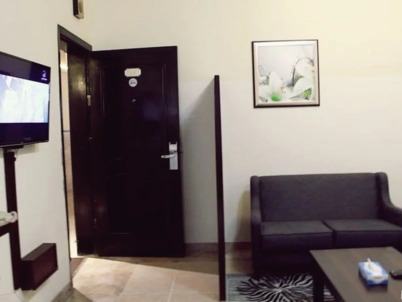Platinum Express Hotel Suites