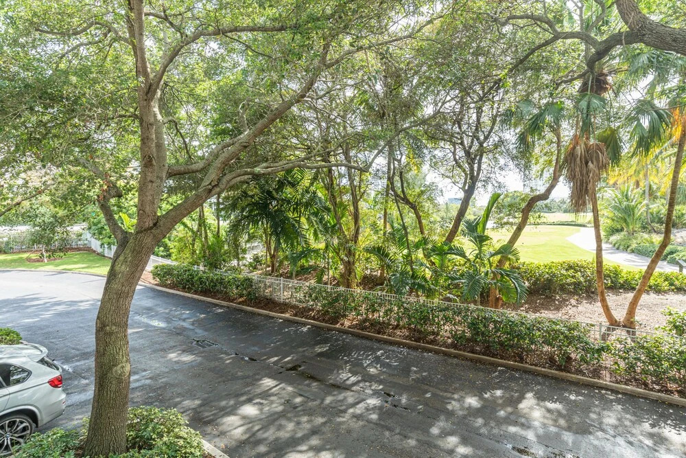 Modern Townhouse Apartments in Aventura