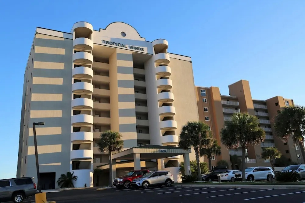 Tropical Winds 303 2 Bedroom Condo by RedAwning
