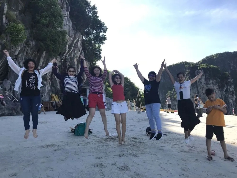 Apricot President Cruise