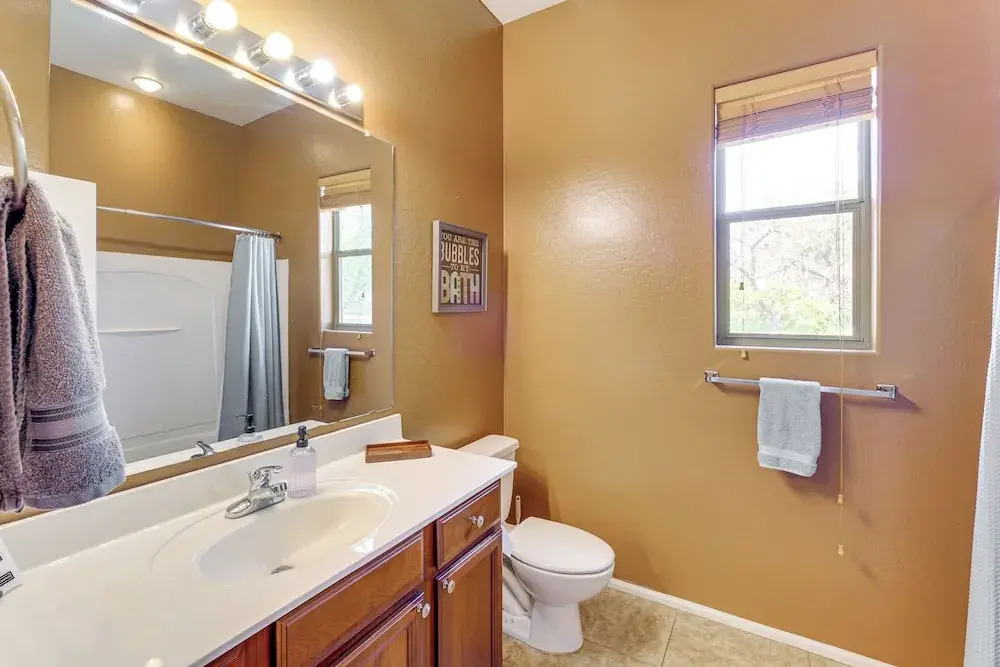 Private Hot Tub: Pet-friendly Maricopa Escape!