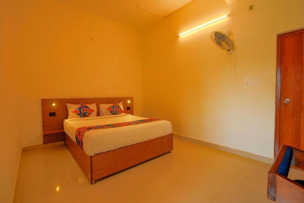 FabHotel GR Lake View - BTM Layout