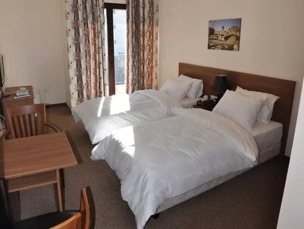 Lagace Hotel