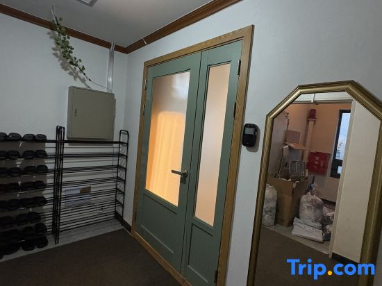 K wave Guesthouse Only Female in Hongdae 2