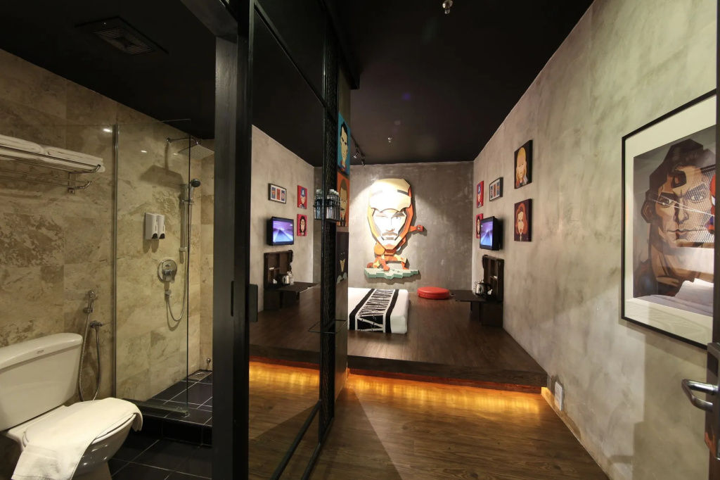 The Hulo Hotel Gallery
