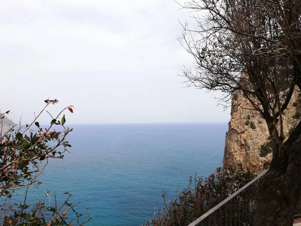 Apartment With one Bedroom in Loceri, With Wonderful City View - 10 km From the Beach