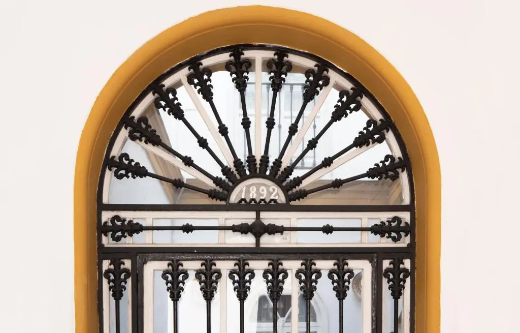 Home in Seville V33-B