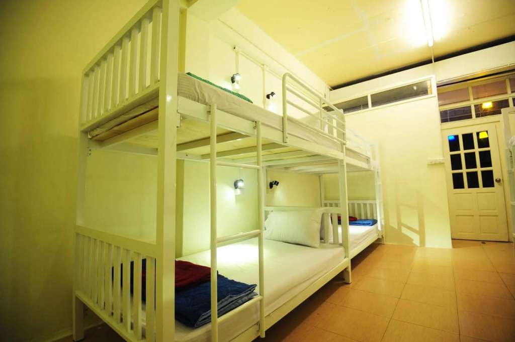 Phi Phi Bucket Hostel