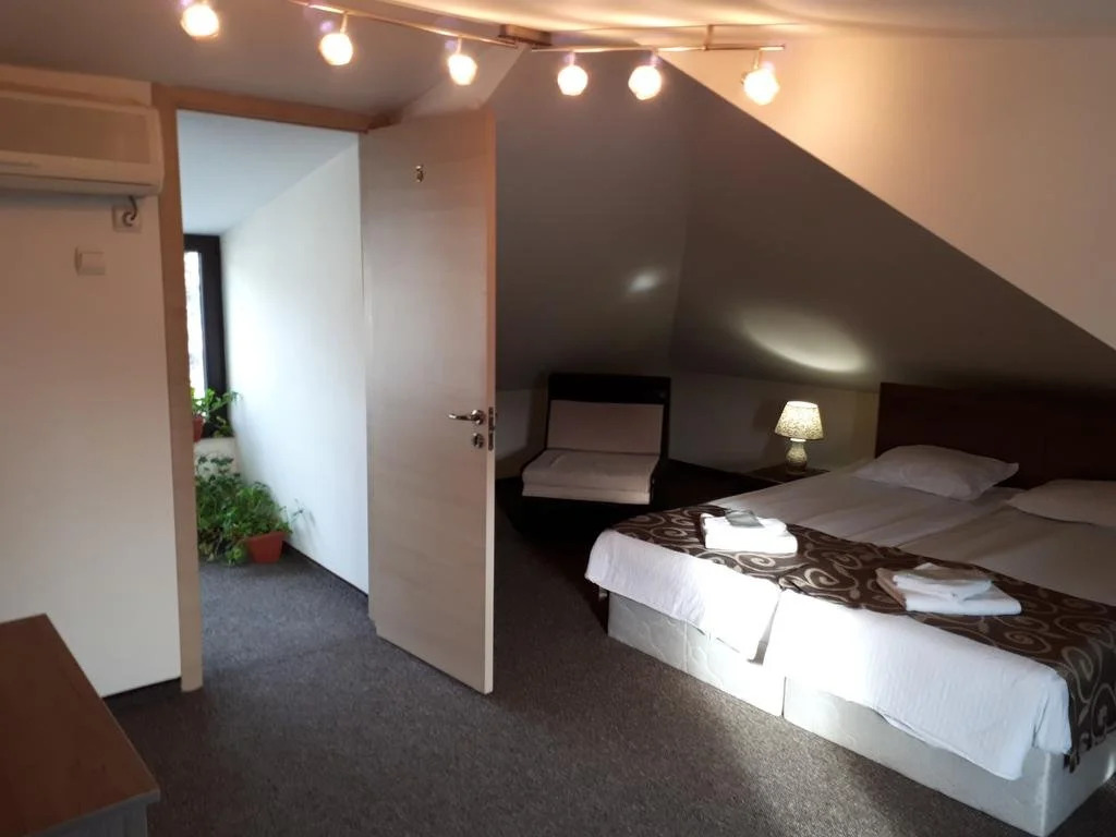 Guest Rooms LIFE