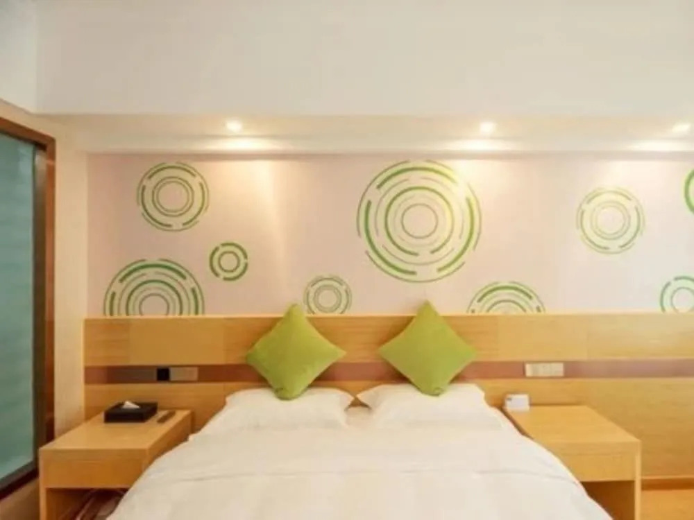 GreenTree Inn Chengdu Zoo Zhaojue Temple South Road Subway Station Express Hotel Chengdu