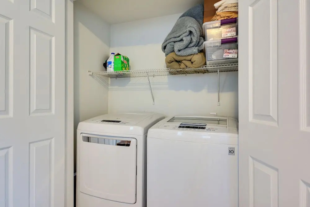 Great for Travel Nurses! Winston-salem Gem w/ Yard