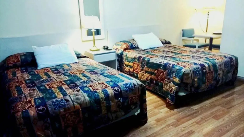 Leisure Motel