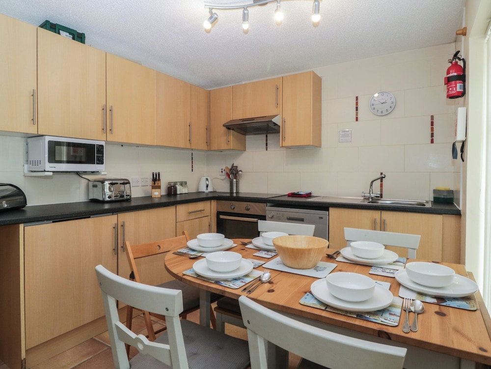 26 Manorcombe