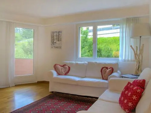 Apartment Chesa Sur Val 13
