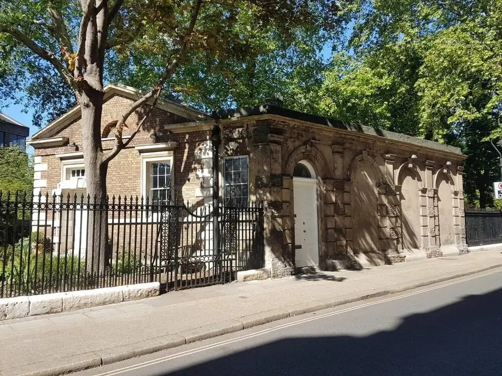 Fantastically Unique House for 3 With Large Garden