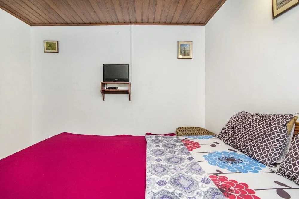 GuestHouser 2 BR Cottage f7d0