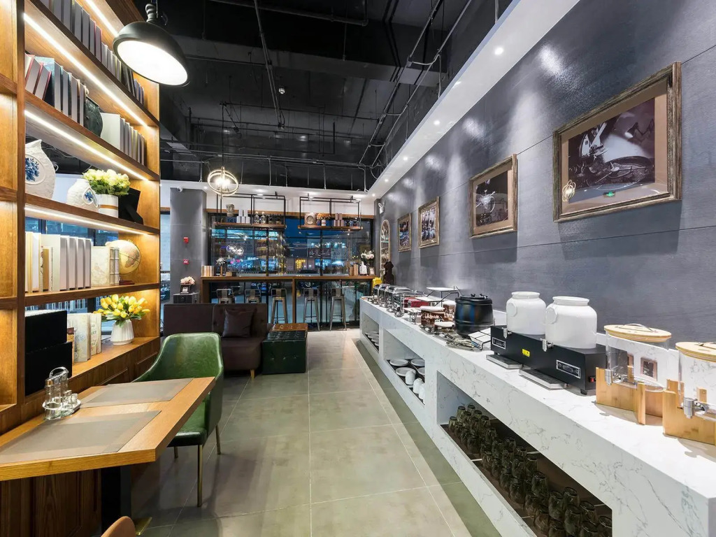 James Joyce Coffetel Hotel (Beijing Xiaohongmen subway station)