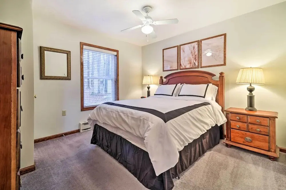Home in Arrowhead Lake Pocono PA - Lake Access, Hot Tub, Fire Pit, and Amenities Included