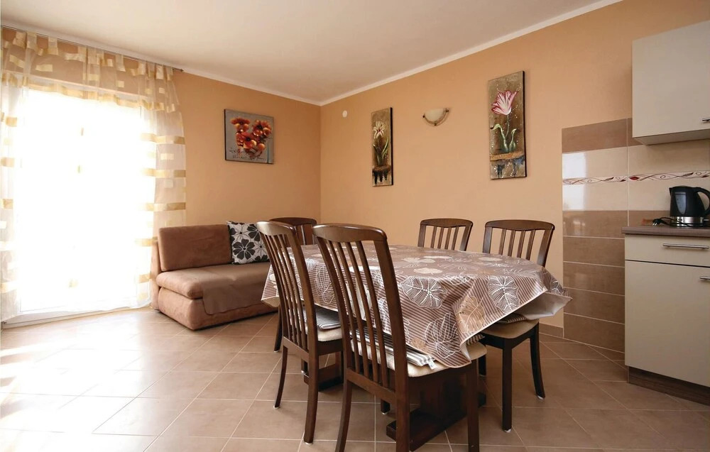 Stunning Apartment in Zatoglav With 1 Bedrooms and Wifi
