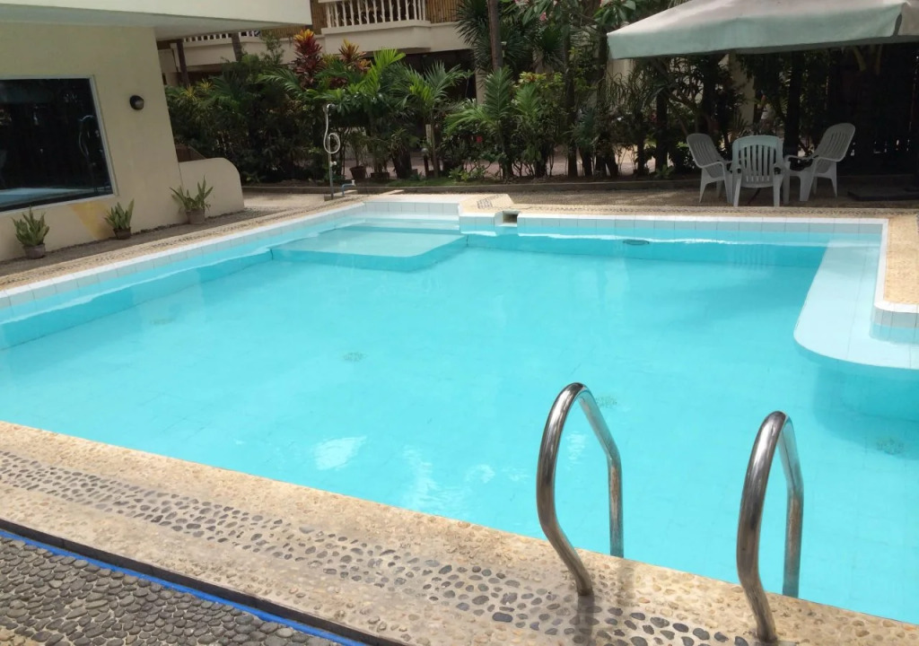 Beachcomber Resort