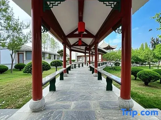 Zhongwei No. 1 Courtyard Hotel (Shapotou Area)