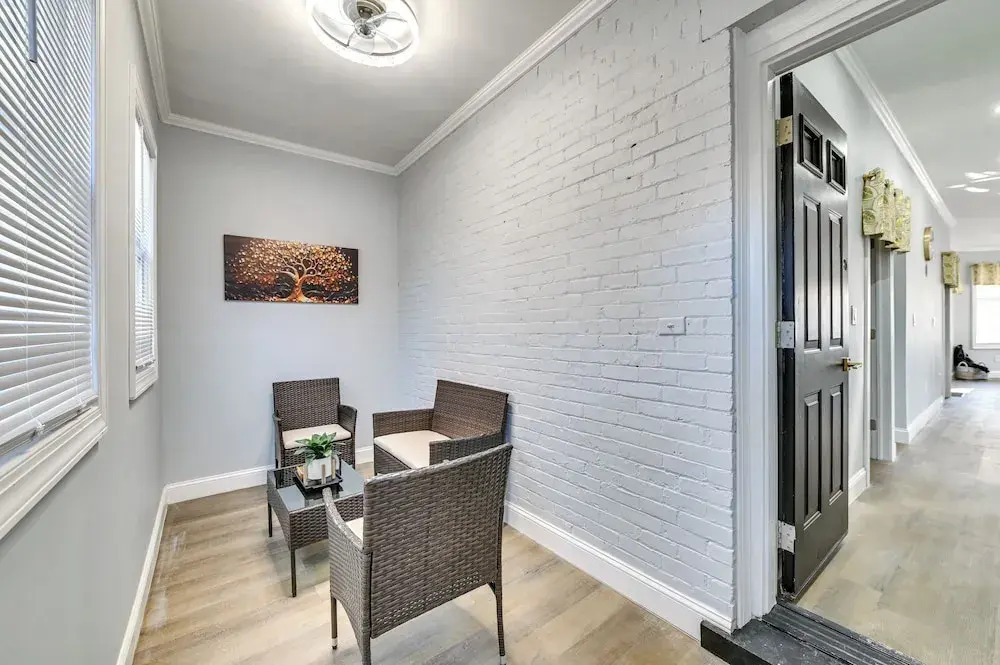 2 Mi to Downtown: Charming Apt in Schenectady!