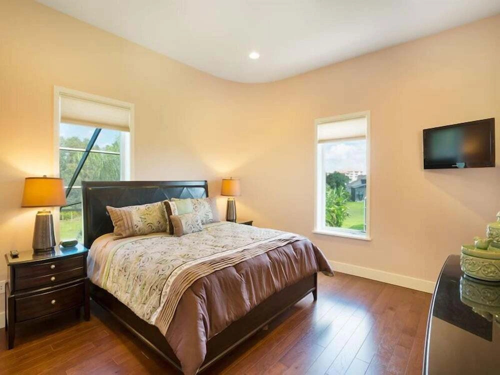 7905 Sea Pearl Circle