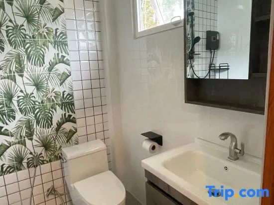 Hin Kong Hide Away 2