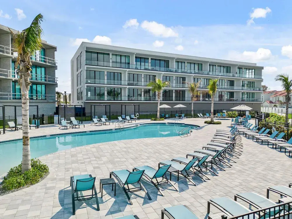 Harbor Island Beach Club, Homes by Villatel