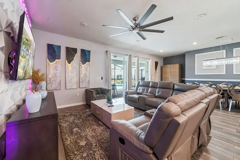 2210 Lelani Circle