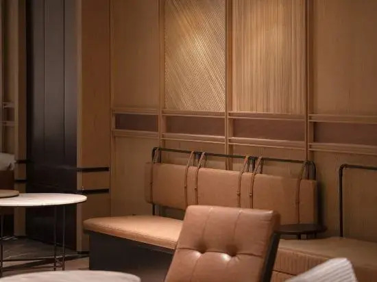 Отель Four Points by Sheraton Chengdu Chunxi Road