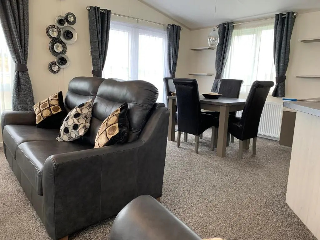 2 Bedroom Luxury Lodge, OG30, Shanklin, Isle of Wight