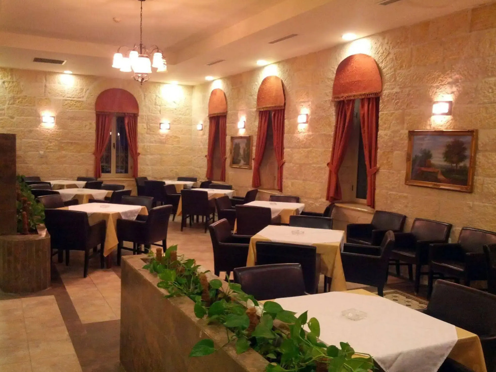 Alhambra Palace Hotel Suites